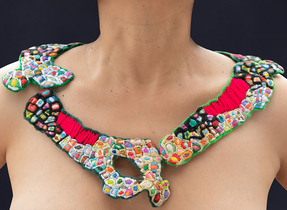 Collar Joyería Contemporánea — Obra de arte por Luz Ángela Medina
